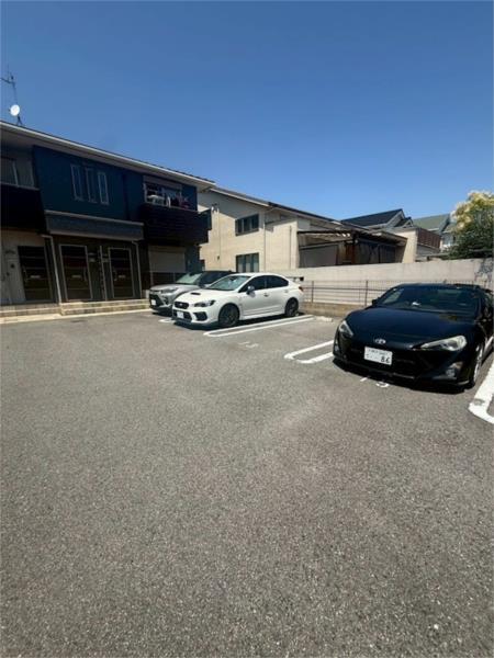イル・ソーレII 駐車場