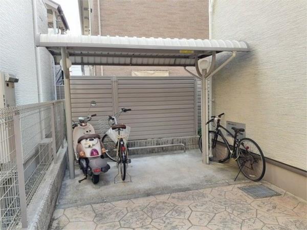 グランツ・トマツII 駐車場