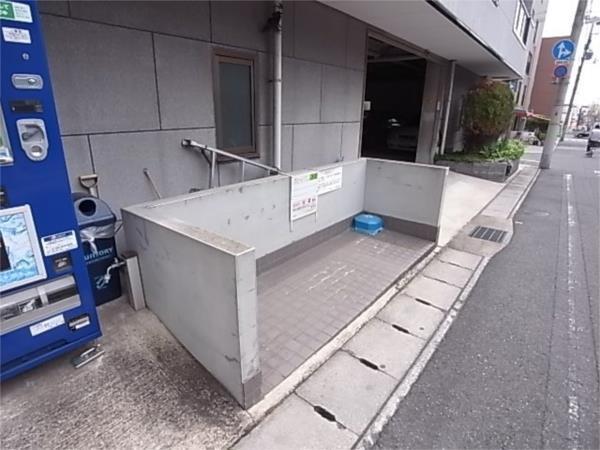 シャンテ本山（306） エントランス
