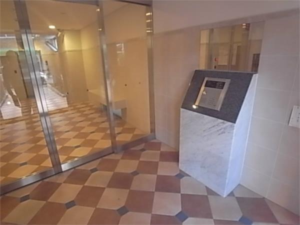 ライジングコート深江本町フラワーパーク エントランス