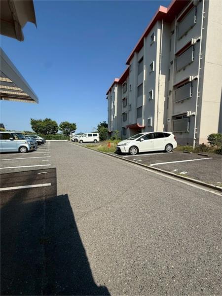 神陵台住宅 駐車場