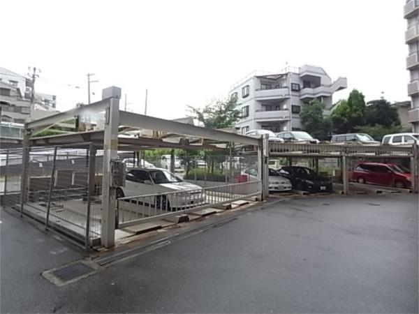 サンワプラザ須磨山の手 駐車場