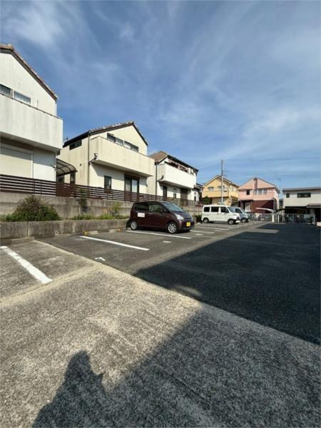 ビラ名谷 駐車場