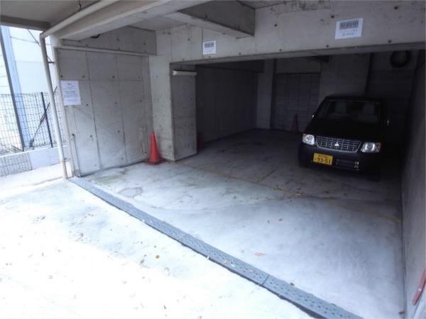 VIVANT青木（307） 駐車場