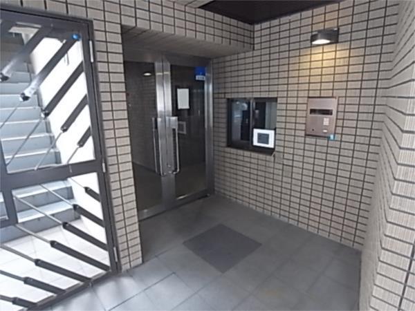 ロマネスク甲南 エントランス