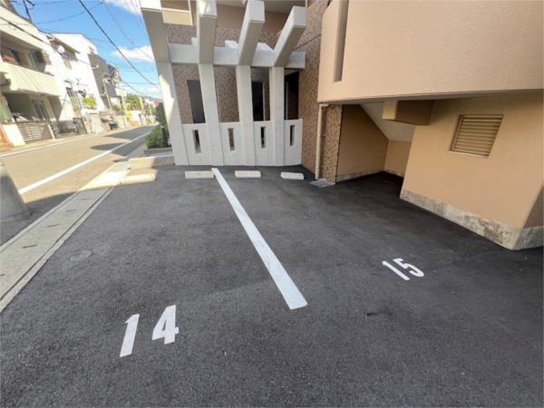 エリム摩耶 駐車場