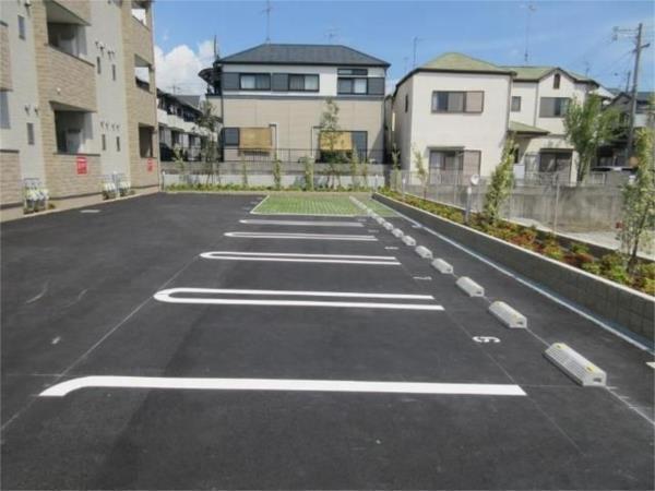グレイスヒルズ　ウエガハラII 駐車場
