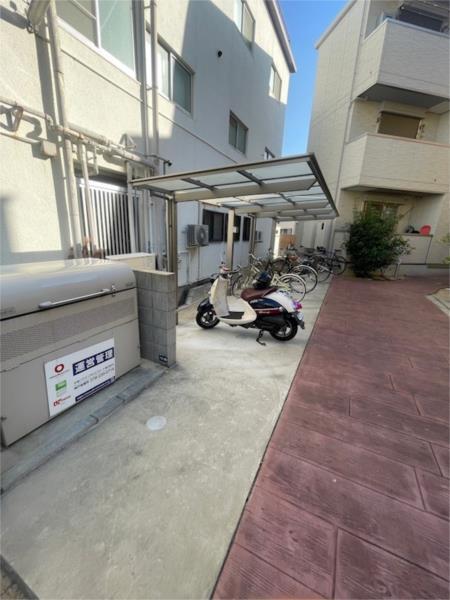 みだ六アパートメント御影 エントランス