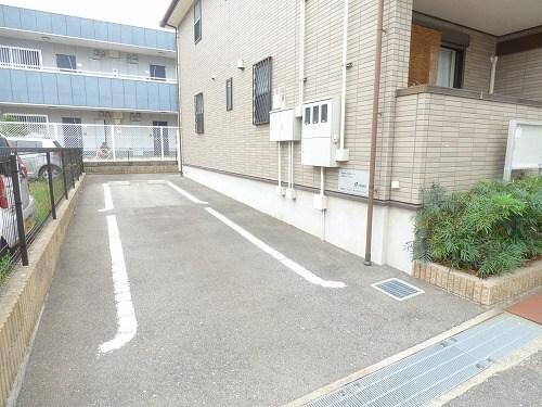 カレット　カーサ 駐車場