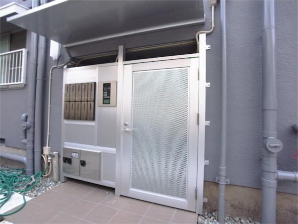 ユーコート岡本 エントランス