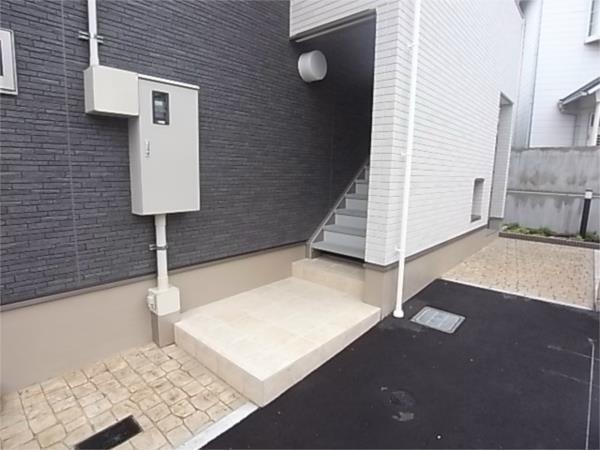 メゾン　もくれん エントランス