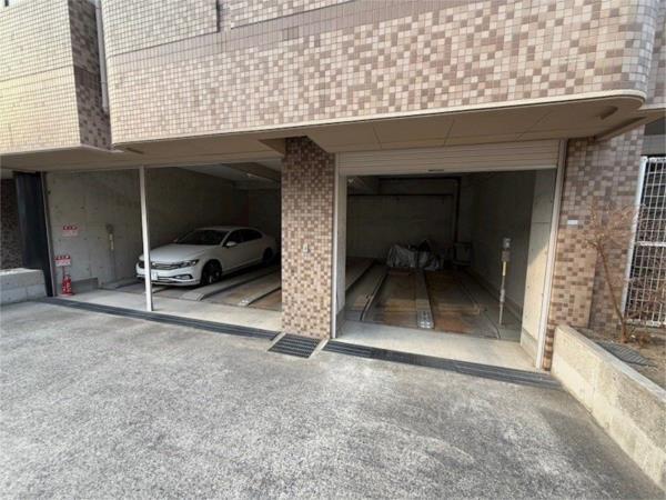 メインステージ武庫之荘 駐車場