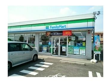 ファミリーマート　木曽川役場前：550m