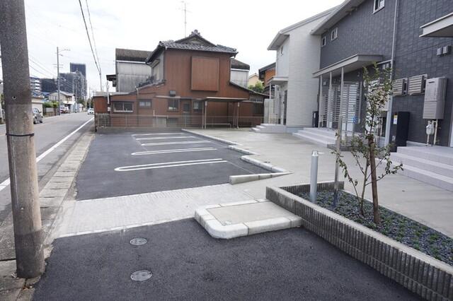 ｅ・Ｌａｖｉｅ　木曽川（202） 駐車場