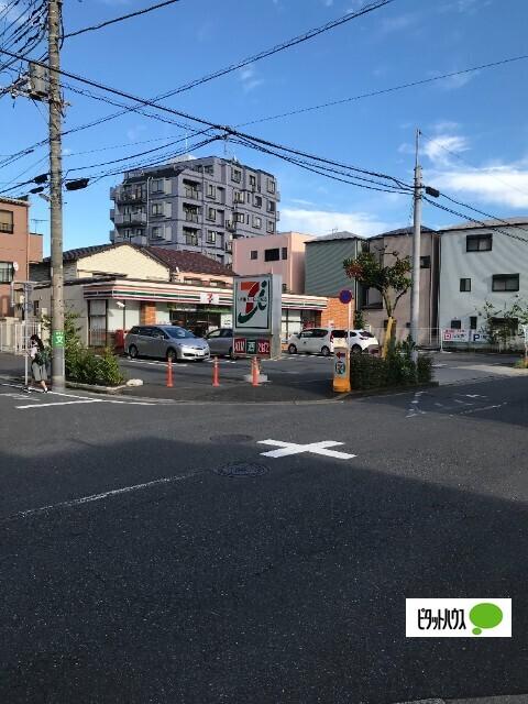 セブンイレブン足立東和5丁目店：387m