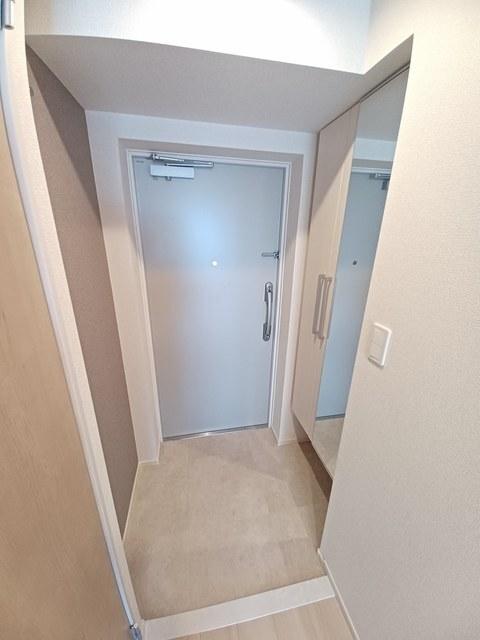 シエロ西竹の塚（604） 玄関