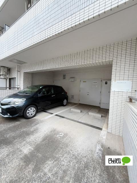 ホーユウコンフォルトお花茶屋 駐車場