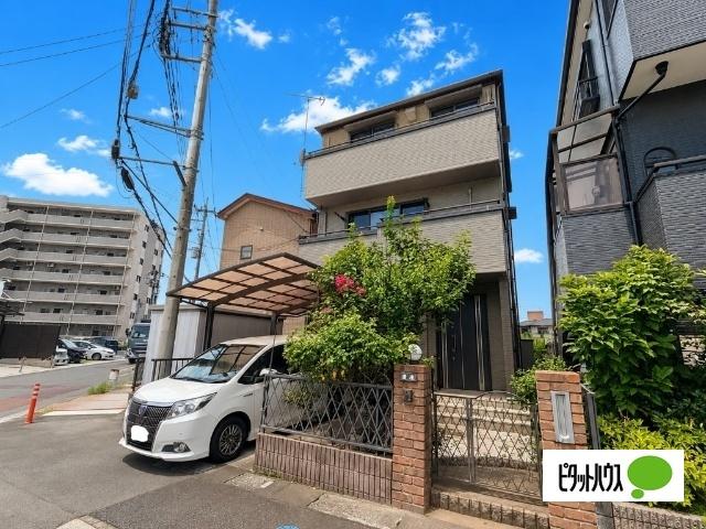 八潮駅より徒歩15分 築10年11ヶ月 3階建の賃貸物件