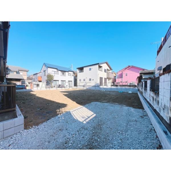 埼玉県三郷市彦江１丁目