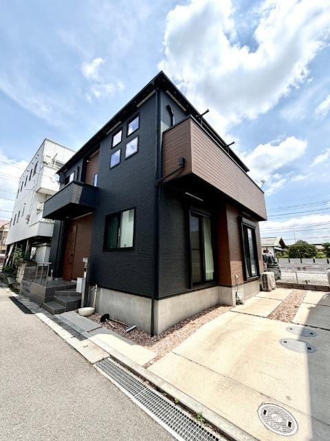 新和三丁目中古戸建 駐車場