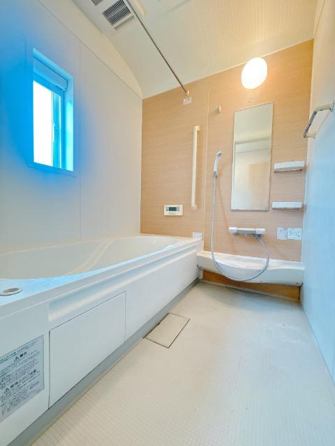 三郷市鷹野中古戸建 バス／シャワー