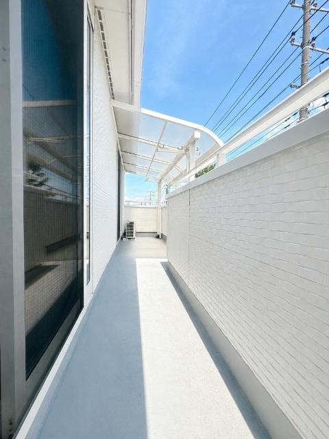 三郷市鷹野中古戸建 バルコニー