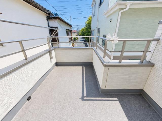 葛飾区西亀有３丁目中古戸建 バルコニー