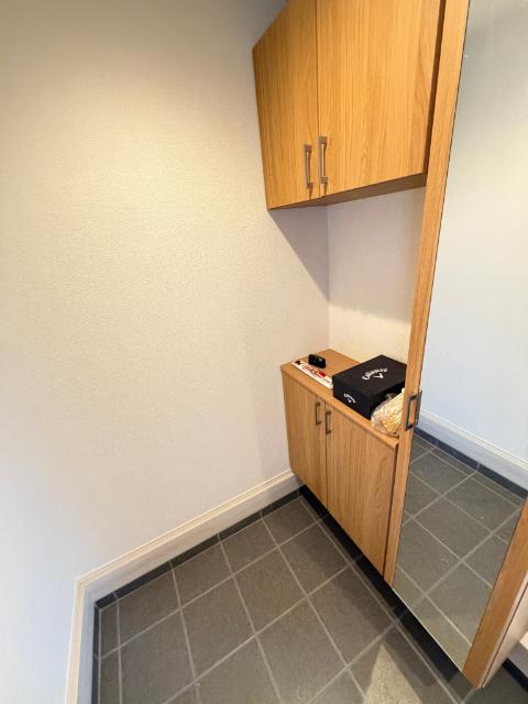 新和三丁目中古戸建 玄関