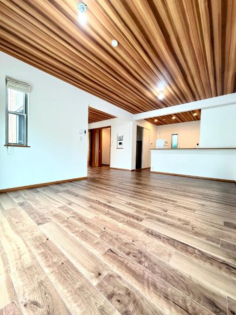 新三郷ららシティ中古戸建 リビング