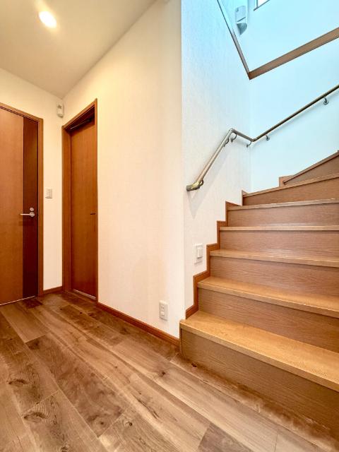 新三郷ららシティ中古戸建 玄関