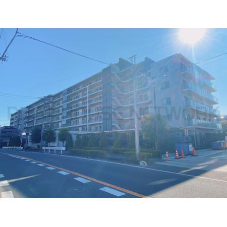 エントランス側（2022年1月）撮影