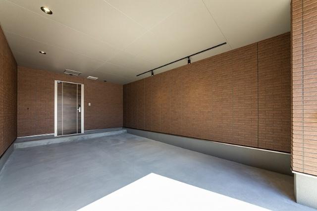 NOT A GARAGE（108） その他