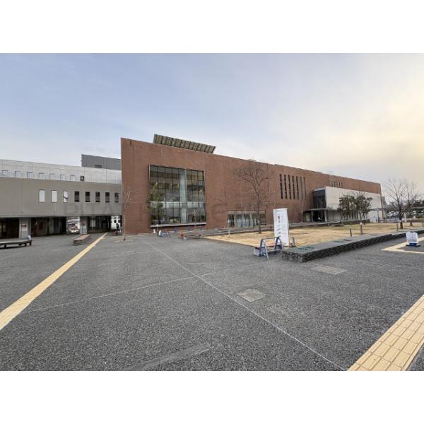 仙台市宮城野図書館:865m