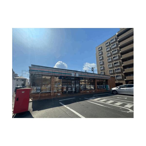 セブンイレブン南仙台駅前店:548m