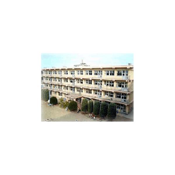 石巻市立釜小学校:1135m