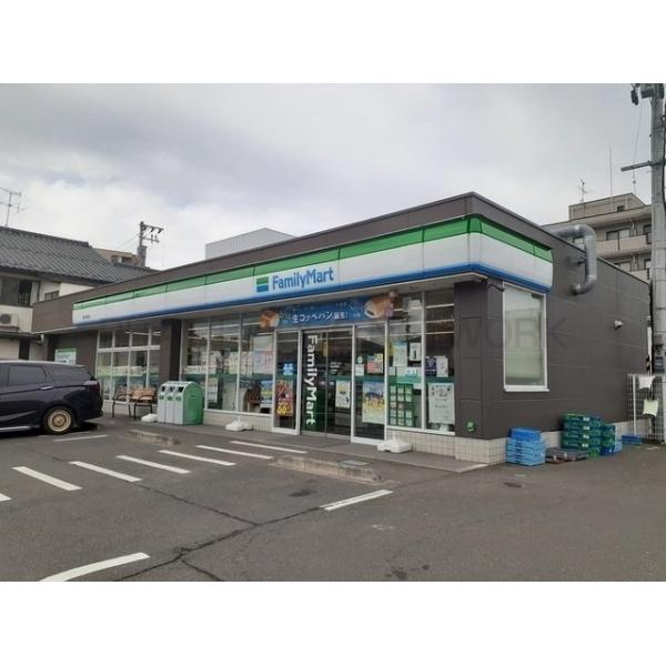 ファミリーマート泉七北田店:389m