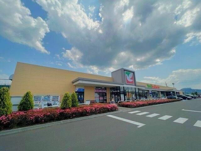 ヨークベニマル富沢西店：567m