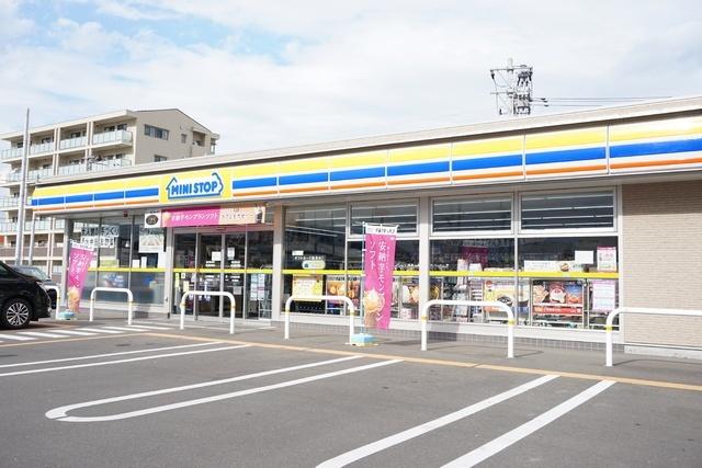 ミニストップ仙台富沢西店：631m