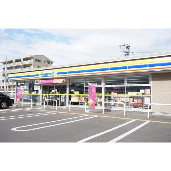 ミニストップ仙台富沢西店:631m