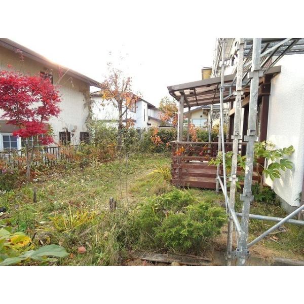 ウッドデッキ付のお庭付き!