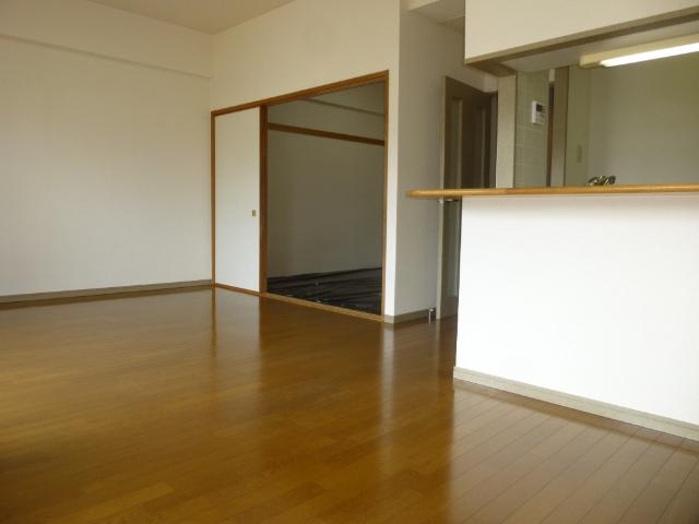 レックス本郷通り弐番館（４０１） リビング