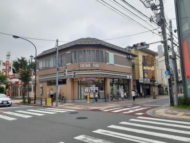 セブンイレブン足立竹の塚駅東店：438m