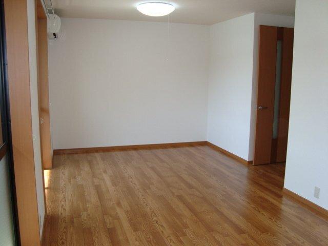 クレメント駒木Ｂ 部屋画像