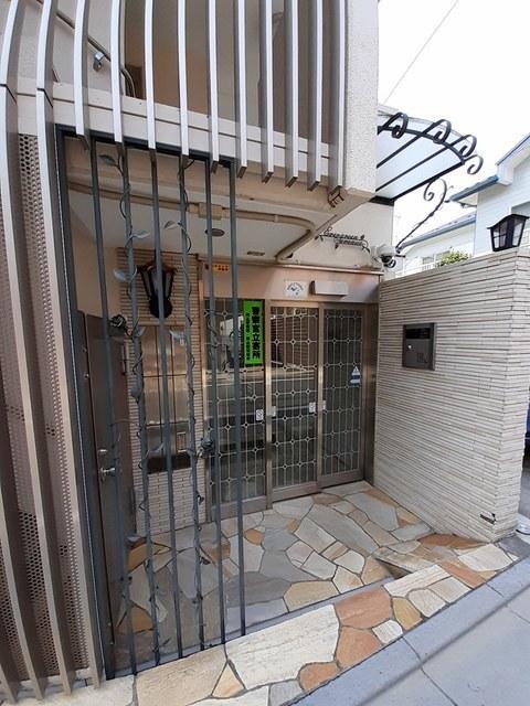 エバーグリーンアベニュー（102） エントランス