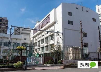 東京都立白鴎高校附属中学校：501m