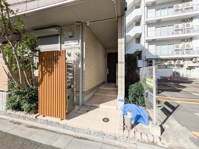 Castle上野（301） エントランス