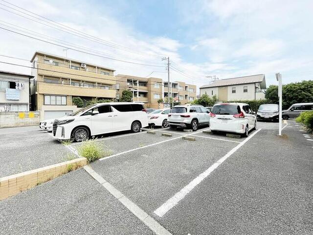 アクシス若宮（103） 駐車場