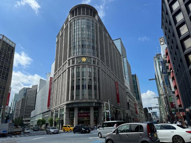 三越日本橋本店新館：1354m