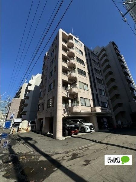 荘厳な雰囲気醸し出してますかね〜(^_-