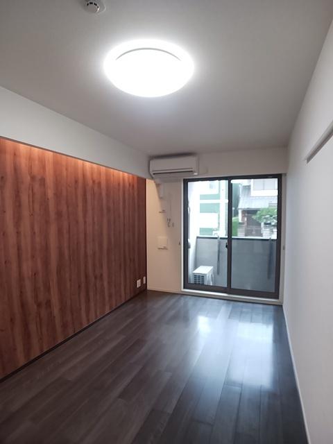 コントレイル（103） 玄関